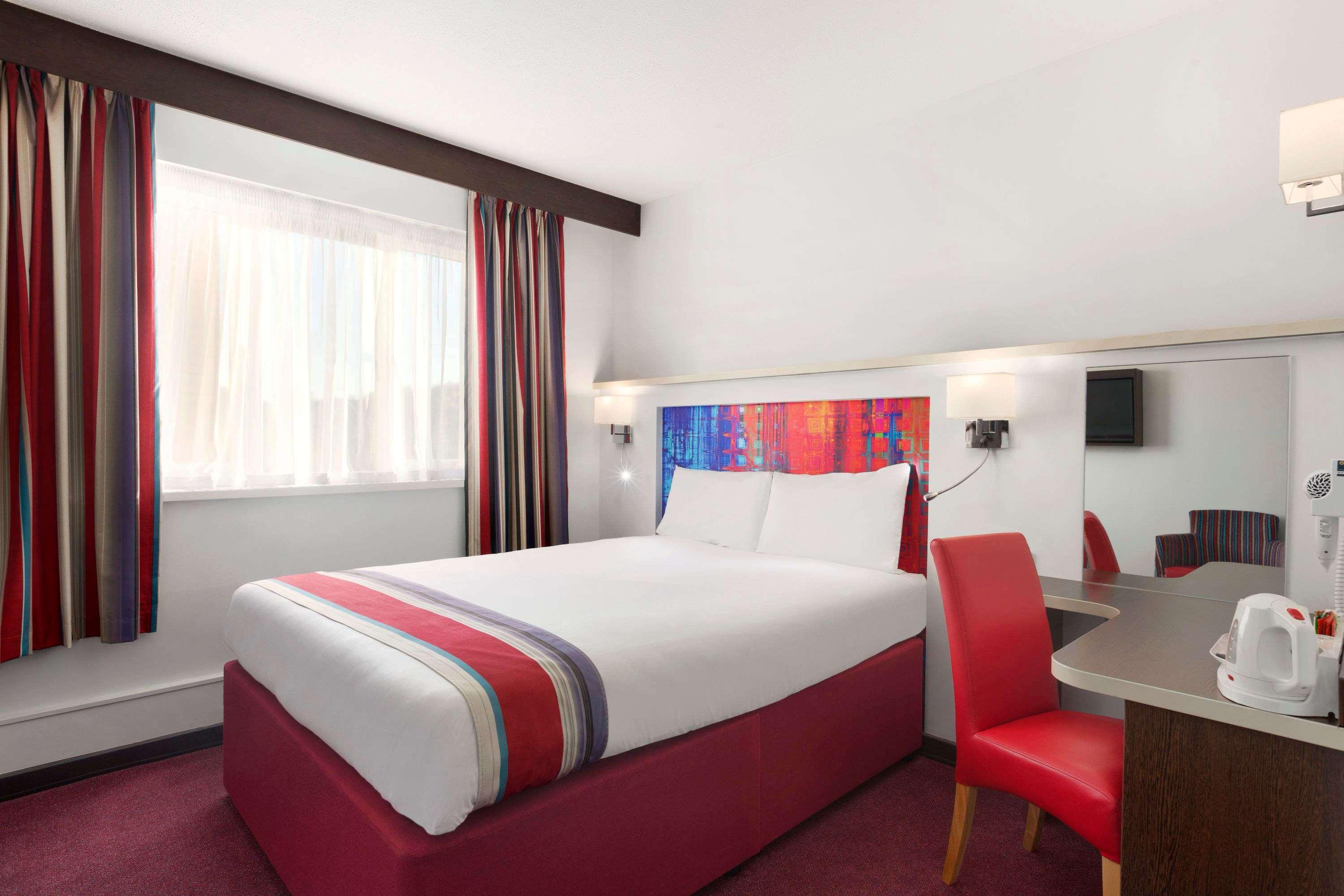 Ramada Milton Keynes Hotel Luaran gambar