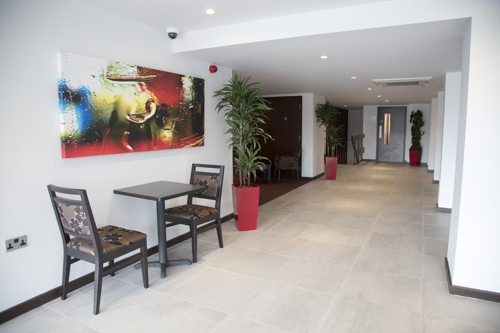 Ramada Milton Keynes Hotel Luaran gambar