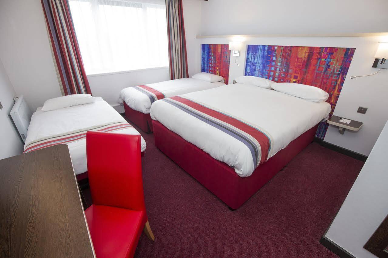 Ramada Milton Keynes Hotel Luaran gambar